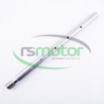 Eje Jenbacher RS-578832 plateado con un extremo dentado y orificios, sobre fondo blanco con el logo "rsmotor powersolutions".
