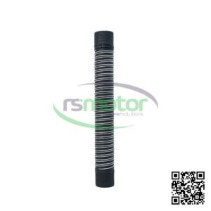 Tubo MWM RS 12450808 sobre un fondo blanco con el logo de RS Motor de fondo