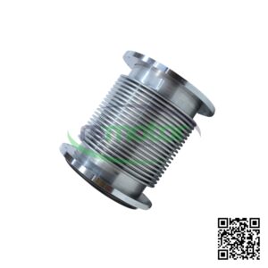 Junta de expansión MWM RS-12454458 de metal corrugado con bridas en los extremos, sobre fondo blanco.