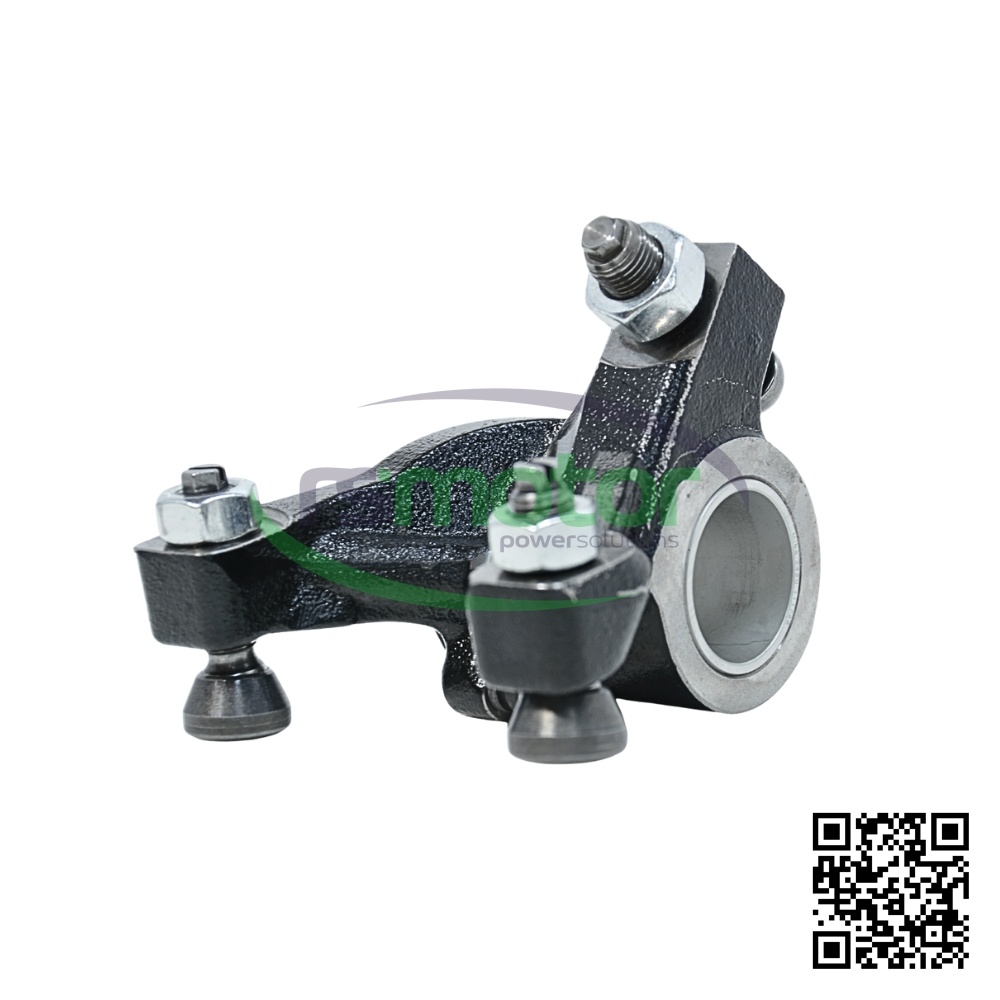 Balancín de admisión Jenbacher con referencia RS-9026990 color negro sobre un fondo blanco con el logo de "RS Motor" de fondo y un QR